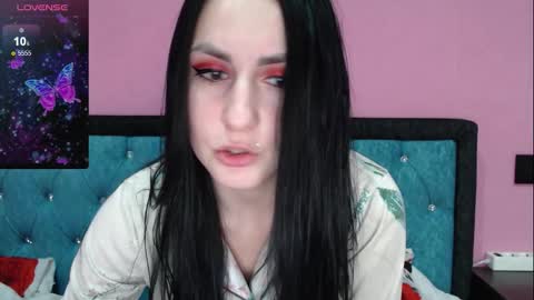 smile_cute_fox online show from December 2025 10:53:01 AM