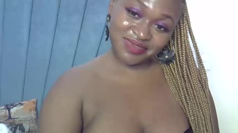 smiley_berry online show from September 2025 01:46:01 PM