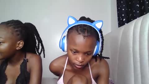 smiley luv1 online show from December 2025 08:10:01 AM