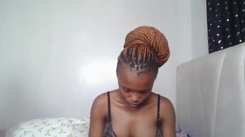 smiley luv1 online show from January 2026 09:03:01 AM