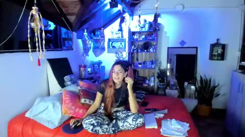 SmilingSalor online show from November 2025 04:35:01 AM