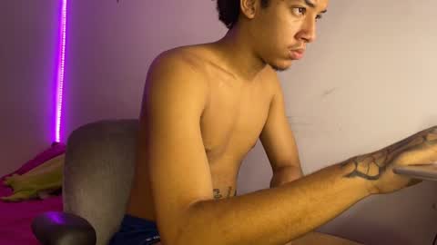 Snapshot of smith_kiki66 chatting on May 2026 10:00:01 AM smith_kiki66 online show from May 2026 10:00:01 AM