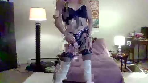 smitheight online show from February 2025 02:39:02 AM