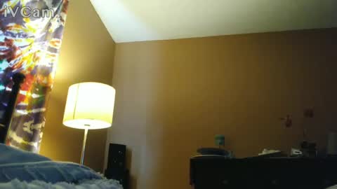 smoke-4-me online show from September 2025 02:18:02 PM