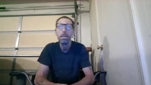 smoke-4-me online show from September 2025 06:06:02 AM