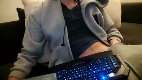 Smokeandwatching online show from December 2024 12:18:01 AM