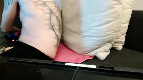 Smokeandwatching online show from December 2024 11:25:01 PM