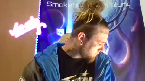 Snapshot of smokebluntafterblunt chatting on February 2026 11:03:01 PM smoke online show from February 2026 11:03:01 PM