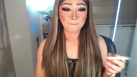 Amanda online show from March 2025 12:41:02 PM