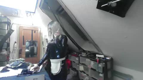 smokeslut365 online show from September 2025 08:03:01 PM