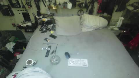 Snapshot of smokeslut365 chatting on December 2025 10:05:01 PM smokeslut365 online show from December 2025 10:05:01 PM