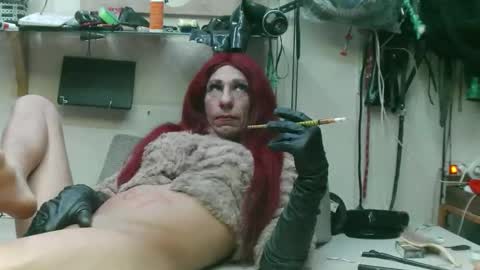 smokeslut365 online show from May 2026 10:49:02 PM