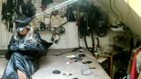 Snapshot of smokeslut365 chatting on July 2026 06:06:02 AM smokeslut365 online show from July 2026 06:06:02 AM