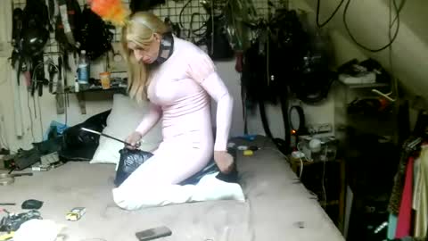 Snapshot of smokeslut365 chatting on July 2026 12:30:02 AM smokeslut365 online show from July 2026 12:30:02 AM