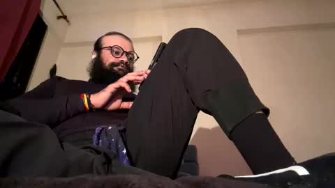 smokingorilla online show from December 2025 02:55:01 PM