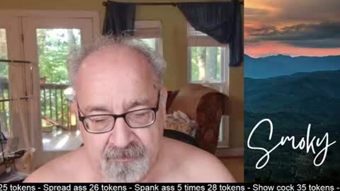 Snapshot of smokymountanman chatting on July 2026 12:04:01 AM smokymountanman online show from July 2026 12:04:01 AM