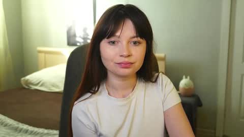 Snapshot of sn0wy_queen chatting on February 2026 02:30:01 AM Lissy online show from February 2026 02:30:01 AM