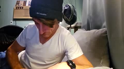 Snackyyyy online show from February 2026 12:25:02 AM