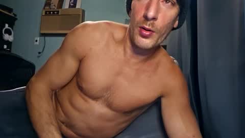 Snackyyyy online show from April 2026 12:26:02 AM