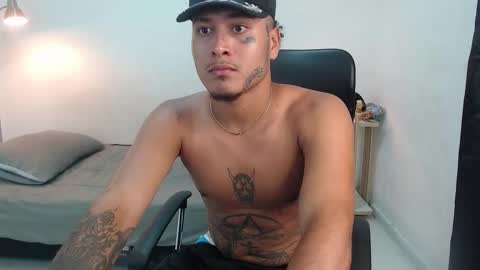 snak_master1 online show from September 2025 06:05:02 AM