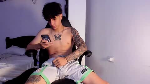 snakebutterfly online show from January 2025 05:26:01 PM