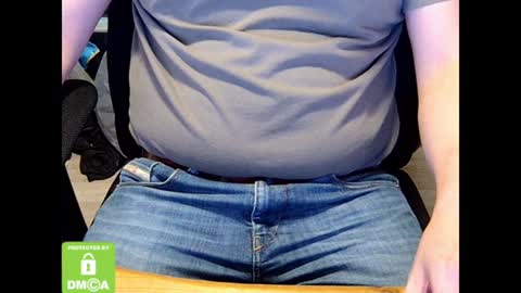 Snapshot of sneakybill82 chatting on January 2025 06:35:01 PM Sneakybill online show from January 2025 06:35:01 PM