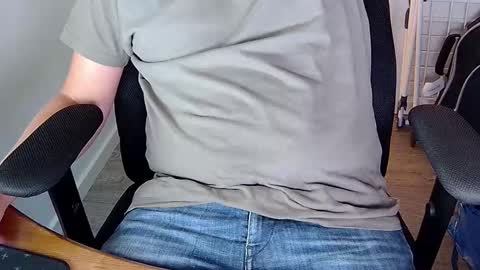 Snapshot of sneakybill82 chatting on September 2025 07:36:02 PM Sneakybill online show from September 2025 07:36:02 PM