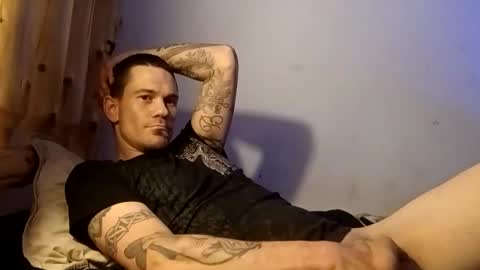 sneakylink777520 online show from May 2026 12:43:01 PM