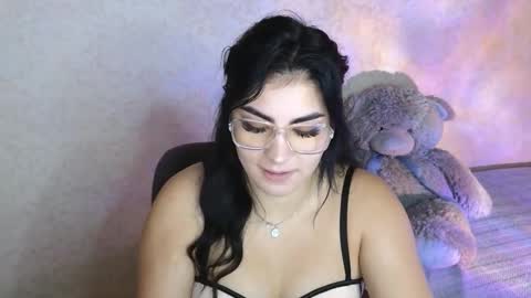 Olivia online show from October 2025 02:36:01 PM