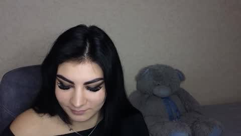 Olivia online show from December 2025 03:40:02 PM