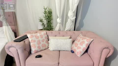 Snooky clintonn online show from September 2025 03:35:02 PM