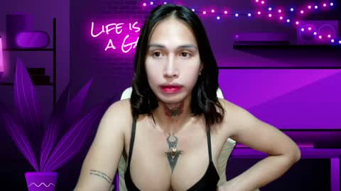 snow_2000 online show from April 2026 02:03:02 AM