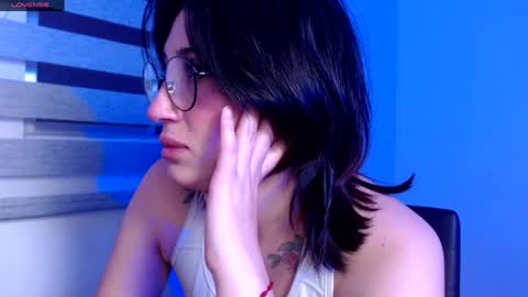 IG     OF red moonn online show from December 2024 11:23:02 AM