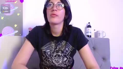 IG     OF red moonn online show from February 2025 11:53:01 AM