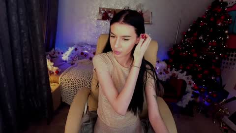 snow_whiteeex online show from December 2024 11:09:02 AM