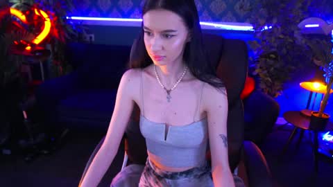 snow_whiteeex online show from February 2025 10:00:01 AM