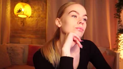 Hanna online show from October 2025 08:26:02 AM