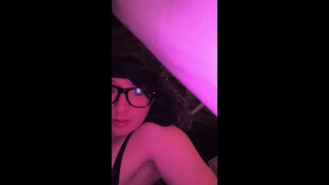 SnowBhunni online show from March 2026 05:02:02 AM