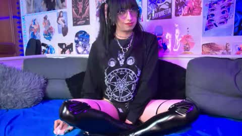 Snow and Bubble online show from September 2025 07:46:02 PM