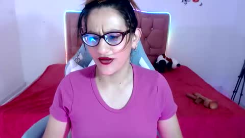 Snapshot of snowhot_69 chatting on June 2026 09:33:01 AM snowhot_69 online show from June 2026 09:33:01 AM