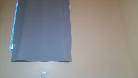 Snowie eyes online show from November 2025 12:50:02 PM