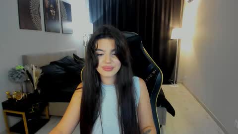 snowingwinter online show from September 2025 11:33:01 AM