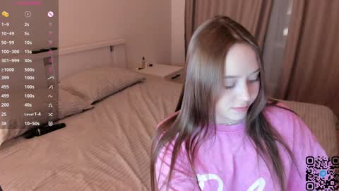 Snapshot of sofaris chatting on February 2025 06:02:02 PM Sophy online show from February 2025 06:02:02 PM