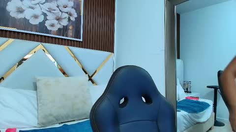 sofi_bigtits online show from November 2025 11:10:02 AM