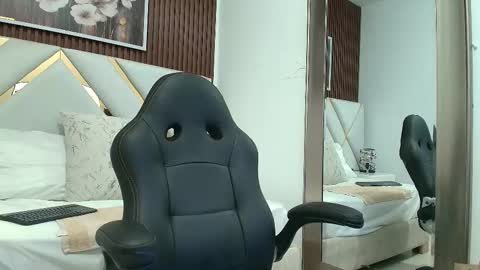 sofi_bigtits online show from November 2025 11:46:02 AM