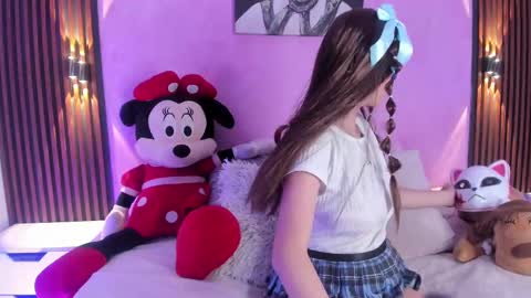 sofi_cuttie online show from November 2025 02:32:01 AM