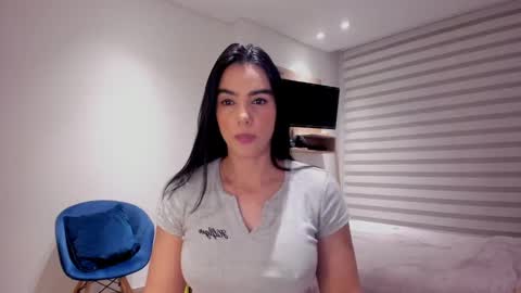 Snapshot of sofi_saenzz chatting on October 2025 12:00:01 AM Sofi Saenzz online show from October 2025 12:00:01 AM