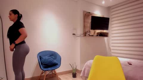 Snapshot of sofi_saenzz chatting on November 2025 02:45:02 AM Sofi Saenzz online show from November 2025 02:45:02 AM