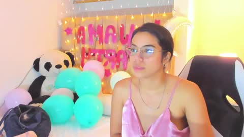 Snapshot of sofi_smith02 chatting on January 2025 10:17:01 PM sofi smith online show from January 2025 10:17:01 PM