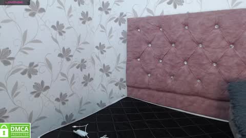 Susy online show from December 2024 04:23:02 AM